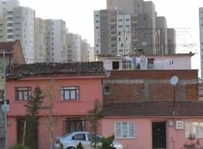 Bir kentsel dönüşüm filmi: Agoraphobia