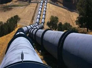 Boru hatlarından 'su gibi' ham petrol aktı