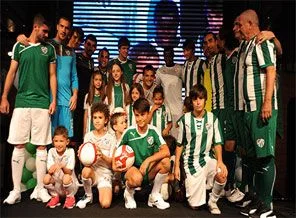 Bursaspor'da yeni sezon formaları tanıtıldı