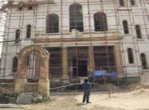 Büyük Sinagog ibadet ve düğünlere hazırlanıyor
