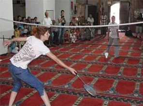 'Camide badminton'a soruşturma