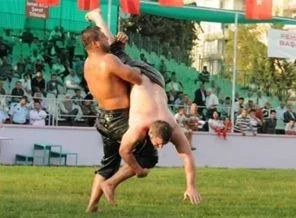 Çarşı yağsız güreşe de karşı!