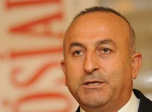 Çavuşoğlu: Darbenin iğrenç yüzünü görüyoruz