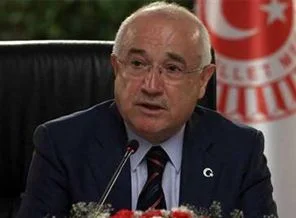 Cemil Çiçek'ten 4 kadın gazeteciye telefon