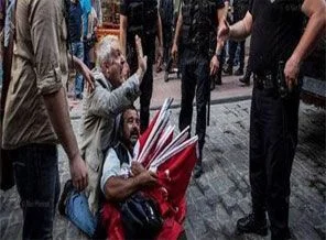 CHP'den Ali Sarıçiçek'e 1000 bayrak