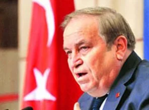 CHP'li yazar Bediüzzaman'a hain dedi