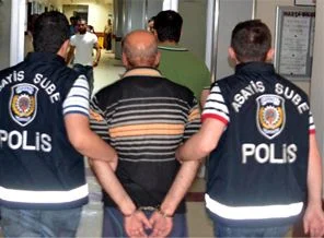 'Çocuklarla basılan' Abdullatif Ç. görevinden istifa etti