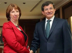 Davutoğlu ile Ashton telefonda görüştü