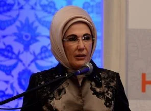 Emine Erdoğan: Türkiye'nin sergilediği ilkeli tavrı gösteremediler