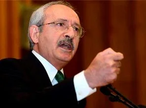 'Erdoğan iftar sofralarını siyasal şova dönüştürüyor'