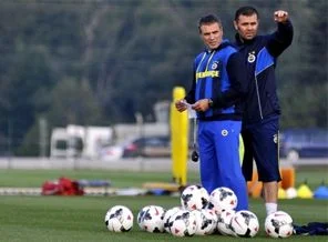 Ersun Yanal Fenerbahçe geleneğini devam ettirecek mi?