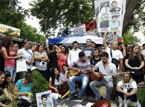 Ethem Sarısülük vurulduğu yerde anıldı
