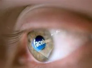 Facebook'un kafa karıştıran uygulaması güncelledi