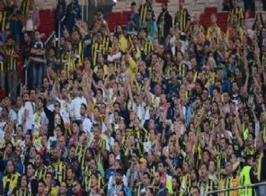 Fener maçında, G.Saray gerginliği