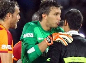 Galatasaray'a Muslera kıyağı!