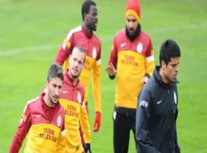 Galatasaraylı yıldız idmanda korkuttu