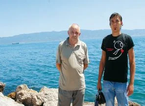 Gemi haczedilince mürettebatı denizin ortasında aç kaldı