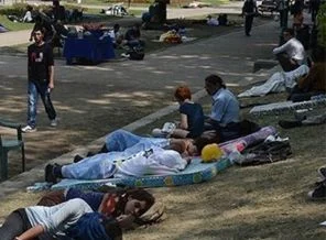 Gezi Parkı'nda 17 'uyuyan insan' gözaltına alındı