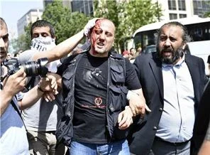 Gezi Parkı Yayıncılar Biriliği'ni böldü
