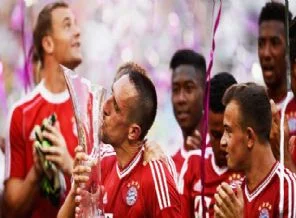 Guardiola kupayla başladı