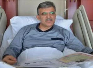 Gül'ün kulağına protez takıldı