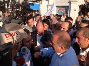 Gürsel Tekin de gazdan etkilendi!