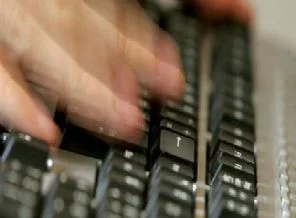'Hotmail ve Skype Amerikan istihbaratı tarafından izleniyor'