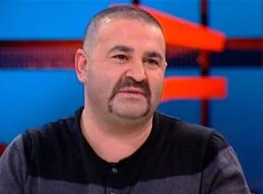 Hürriyet yazarından Şafak Sezer'e tavsiye