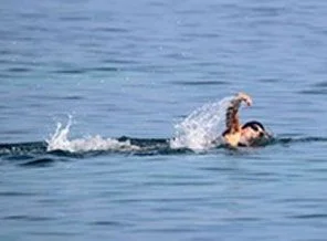 Karadeniz'i yüzerek geçecek