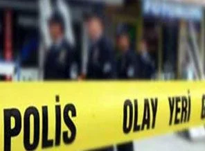Kavga edenleri öldürerek ayırdı
