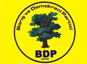 Korucubaşı ailesiyle BDP'ye katıldı