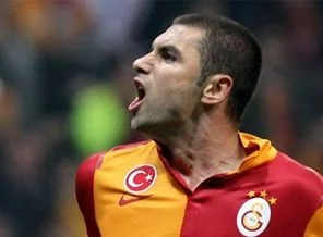 Liverpool da Burak Yılmaz'ın peşinde