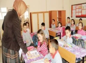 Mahkemenin başörtülü memur kararı!