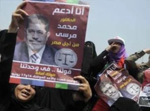 Mursi'nin istifası çözüm mü?
