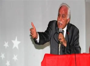 'Mursi'yi diktatör darbeci demokrat yaptılar'