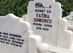 Ölmeden kendinin ve eşinin mezarını yaptırdı