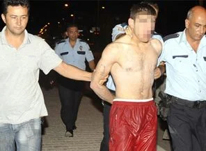 Palalılar bu kez Konyaaltı sahilinde ortaya çıktı