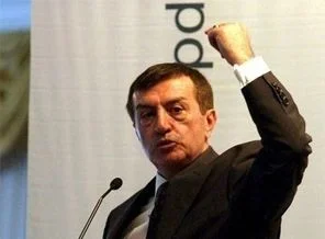 Pamukoğlu'ndan Erdoğan'a 'kamyondan düşmüş...' benzetmesi