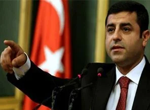 'Roboski'de vur emrini kimin verdiğini biliyor'