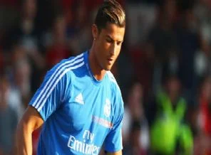 Ronaldo Real'de kalıyor!