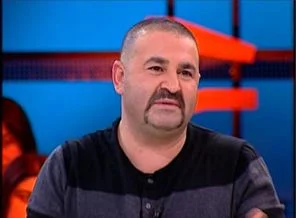Şafak Sezer'den Bakan'a: Ağabey ne yapıyorsun bir çay içelim
