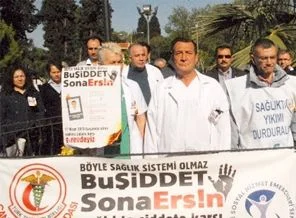 Sağlıkçılardan sansüre tepki