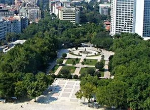 Taksim gündemi: 18.00'de su savaşı, 19.00'da Gezi'ye giriş