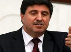 Tan: Meclis'te bir tiyatro oynanıyor