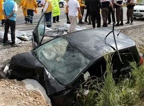 Tarım işçilerini taşıyan araç kaza yaptı: 16 yaralı