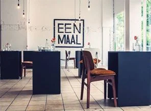 Tek başına yemekten korkmayanlara restoran