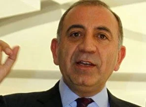 Tekin'in gezisinde 'yandaş medya' tartışması