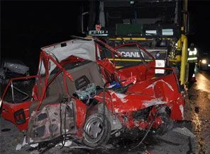 TIR 11 araca çarptı: 1 ölü