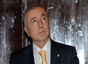 Ünal Aysal'dan istifa çağrısı