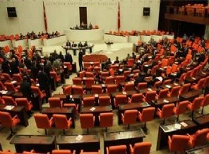 Yeni Anayasa için uzmanlar 8 maddede uzlaştı